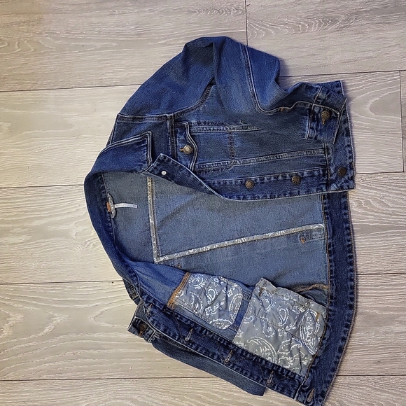 FREE PEOPLE Classic Girl-Next-Door Denim Jean Jacket Sz XS - Picture 4 of 9
